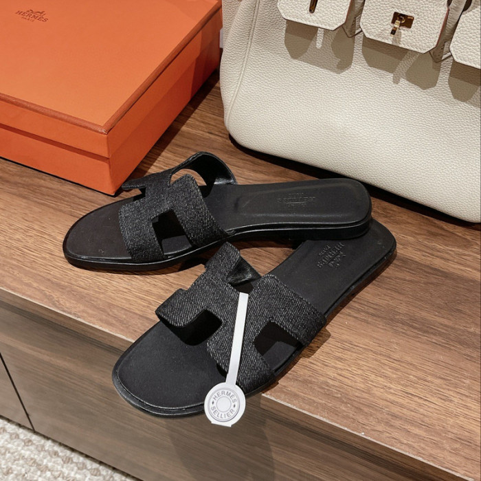 H**mes sandal