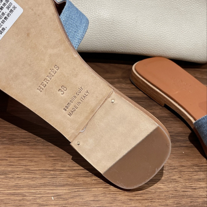 H**mes sandal