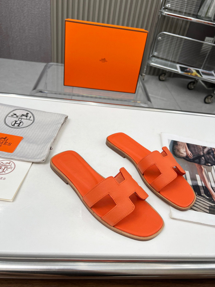 H**mes sandal