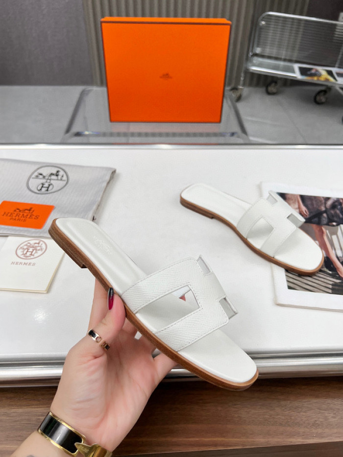 H**mes sandal