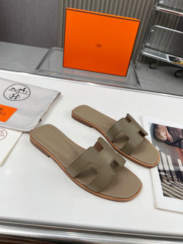 H**mes sandal