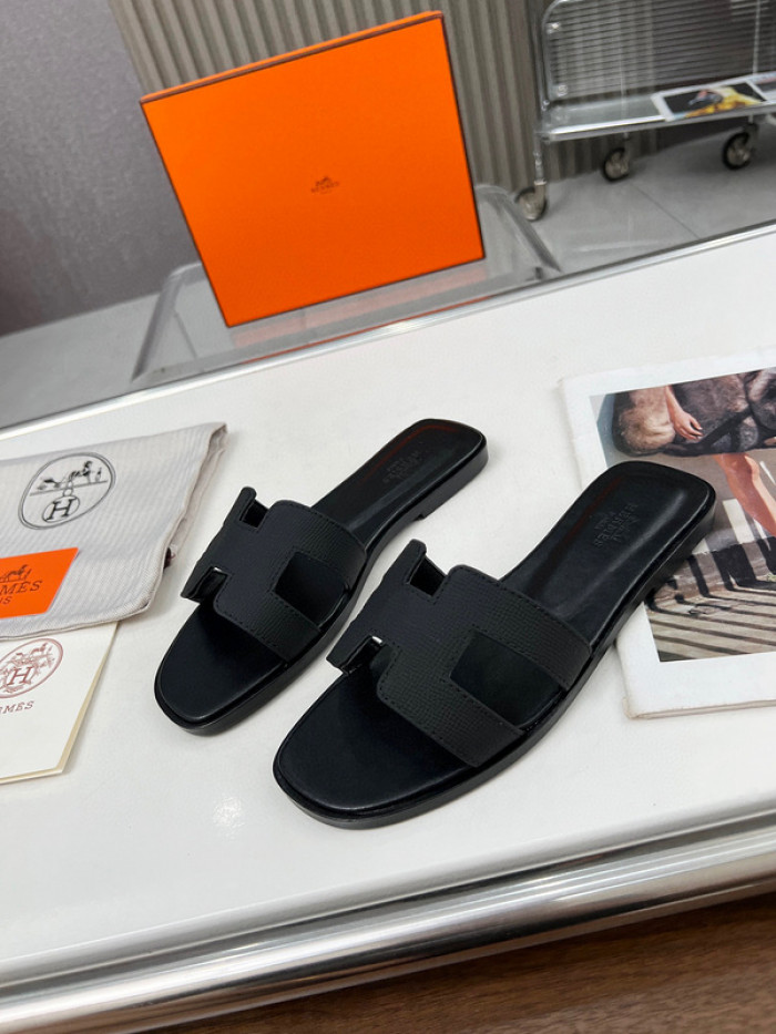 H**mes sandal