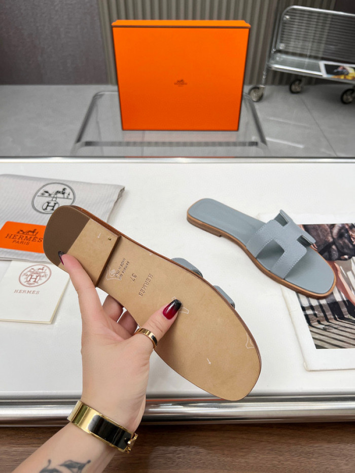 H**mes sandal
