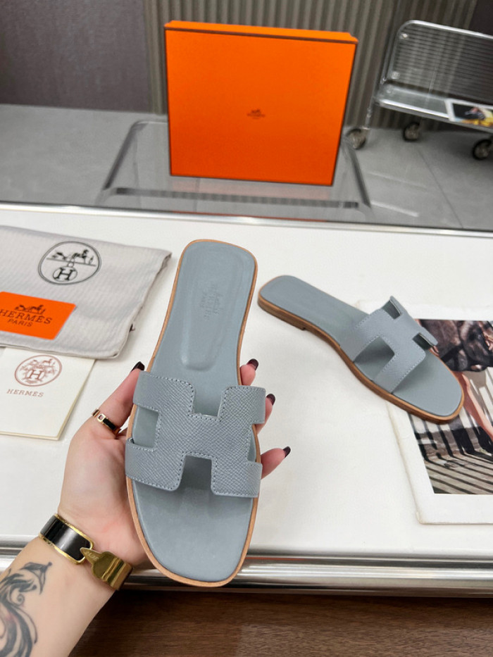 H**mes sandal