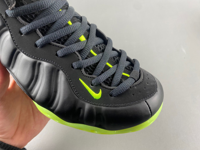 Nike Air Foamposite One HF2902-001