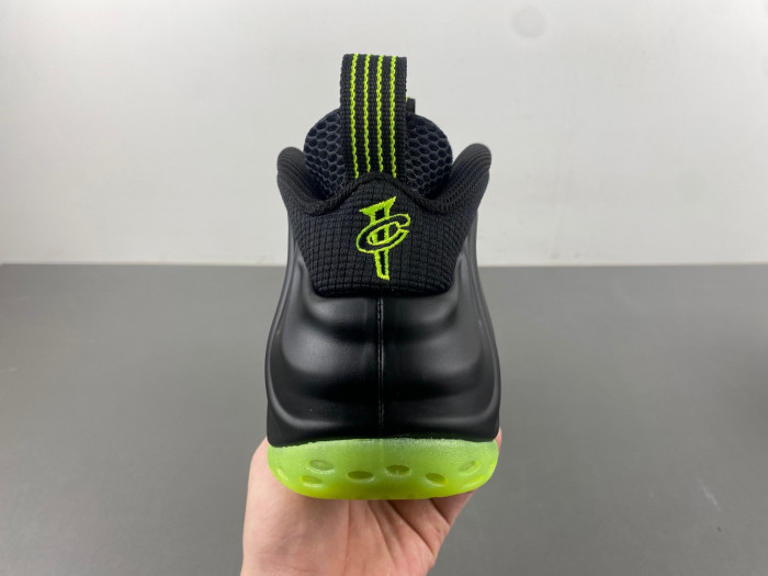 Nike Air Foamposite One HF2902-001