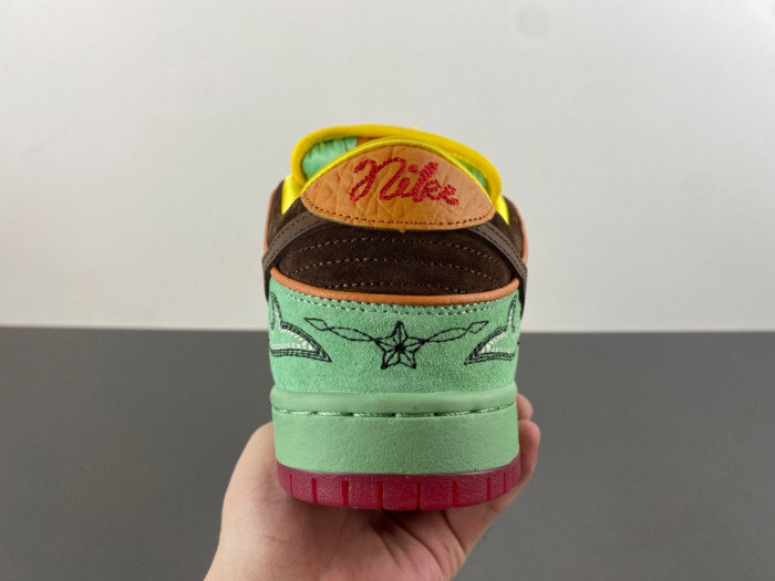 Nike SB Dunk Low Rodeo Tourmaline HF3058-300