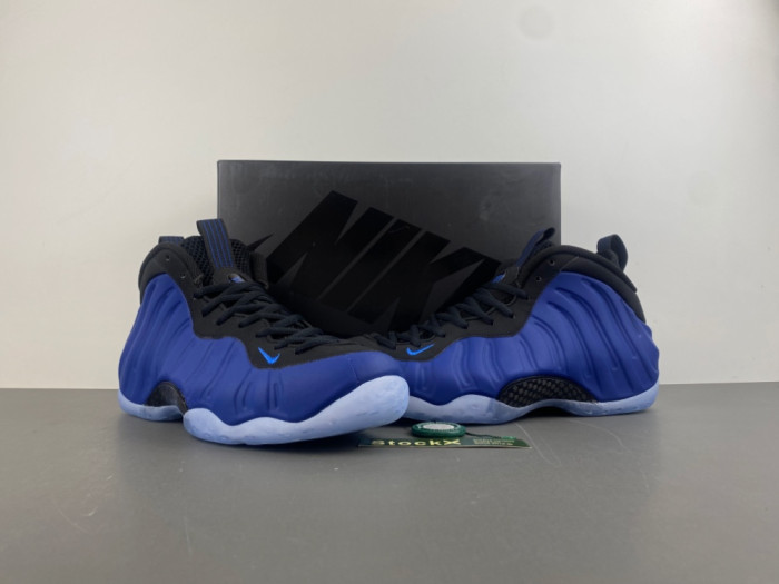 Nike Air Foamposite One “Deep Royal” HJ5195-400