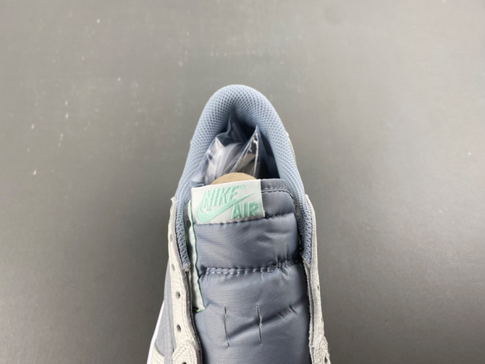 Travis Scott x Jordan Air Jordan 1 HQ2004-400