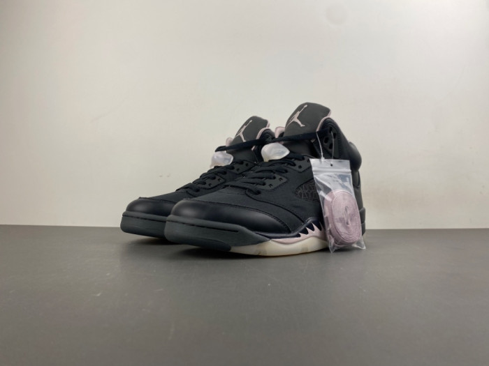 PSG x Air Jordan 5 “Off Noir” HQ3004-001