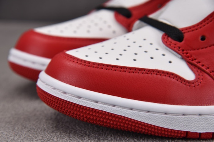 Air Jordan 1 Low OG “Chicago” HQ6998-600