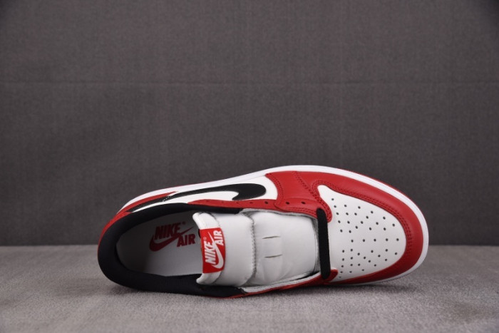 Air Jordan 1 Low OG “Chicago” HQ6998-600