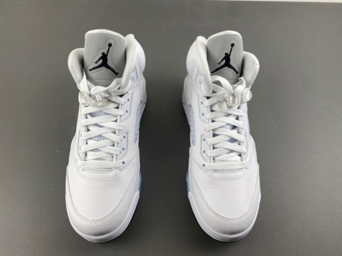 Air Jordan 5 OG “White Metallic” HQ7978-103
