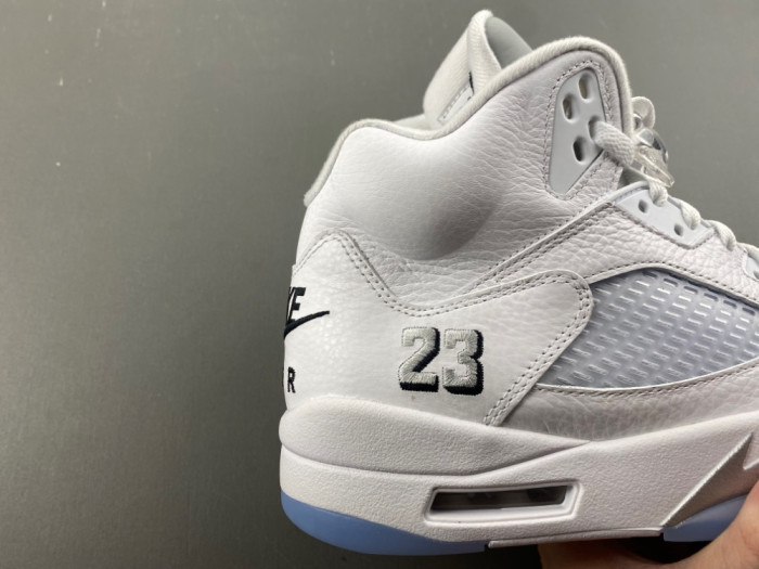 Air Jordan 5 OG “White Metallic” HQ7978-103