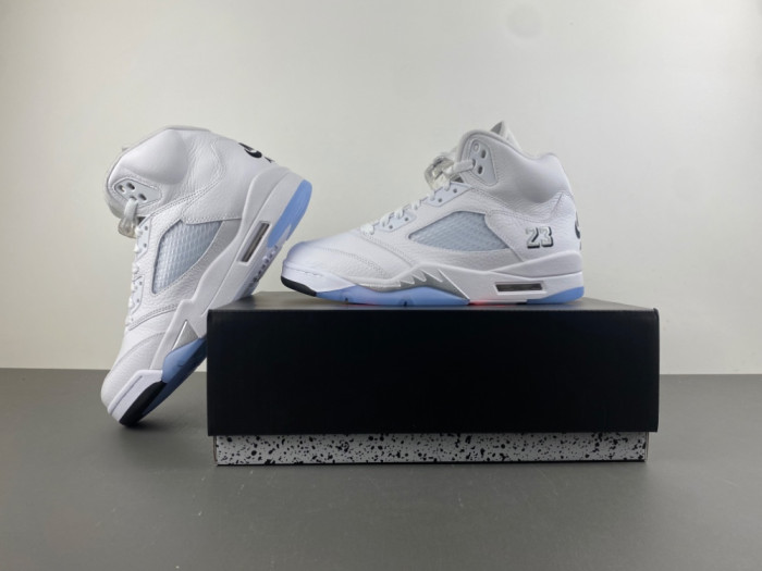 Air Jordan 5 OG “White Metallic” HQ7978-103