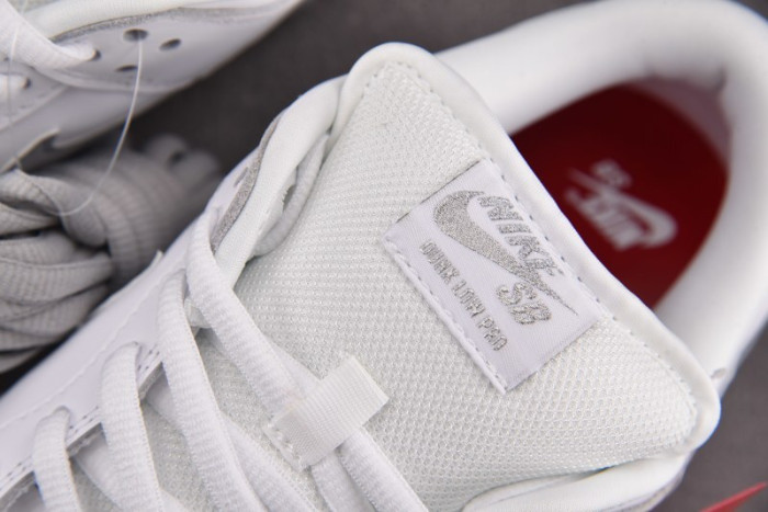 Nike SB Dunk Low White Silver HQ8487-100