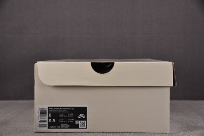 Nike SB Dunk Low White Silver HQ8487-100