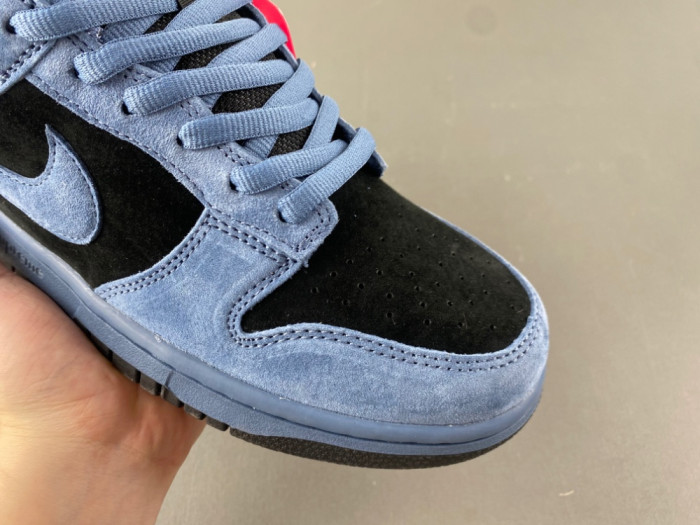 Nike SB Dunk Low “Ocean Fog” HQ8487-400