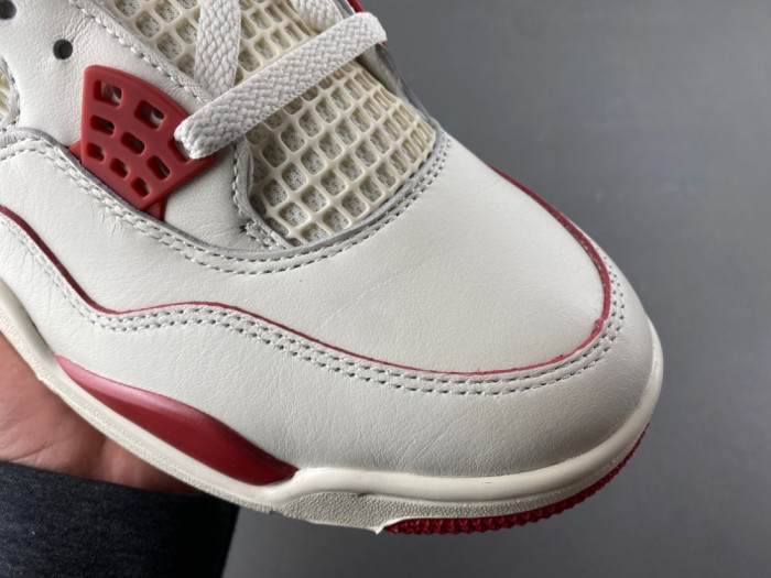 Air Jordan 4 Retro Valentine