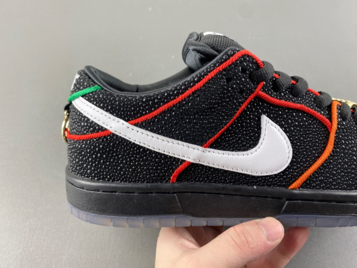 Bronx Girls Skate x Nike SB Dunk Low HV1664-001