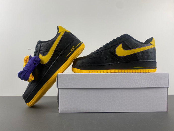 Kobe Bryant x Nike Air Force 1 Low HV5122-001