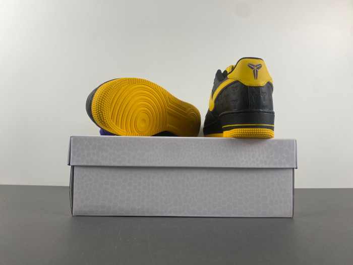 Kobe Bryant x Nike Air Force 1 Low HV5122-001