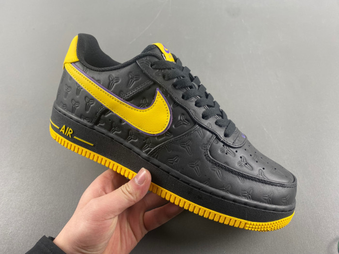 Kobe Bryant x Nike Air Force 1 Low HV5122-001
