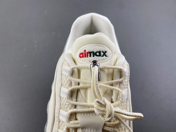 Nike Air Max 95 SP Undefeated Sail IB4453-100