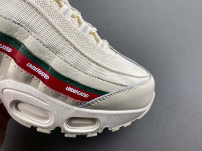 Nike Air Max 95 SP Undefeated Sail IB4453-100