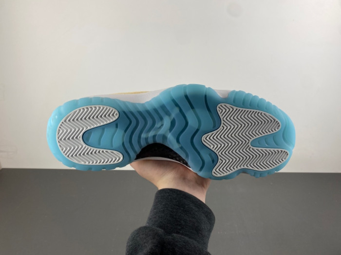 Air Jordan 11 “H-Town” IO8960-707