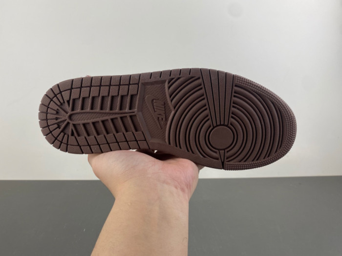Air Jordan 1 Low SE Year of the Horse IQ5321-121
