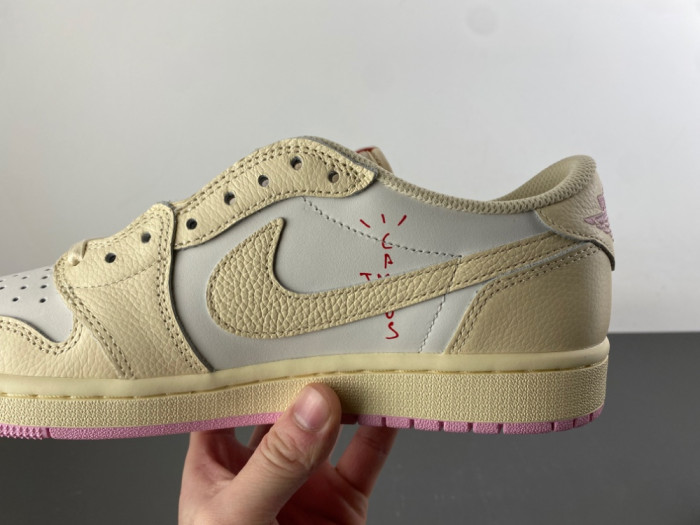Air Jordan 1 Retro Low OG SP Travis Scott Shy Pink IQ7604-100
