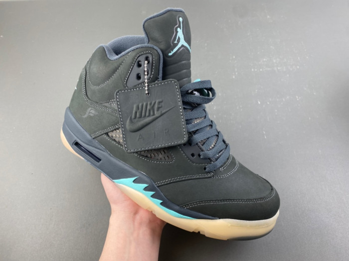 SoleFly x Air Jordan 5 IU0734-001