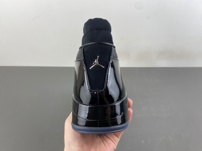Air Jordan 17 Low “Black Patent” IV7640-001