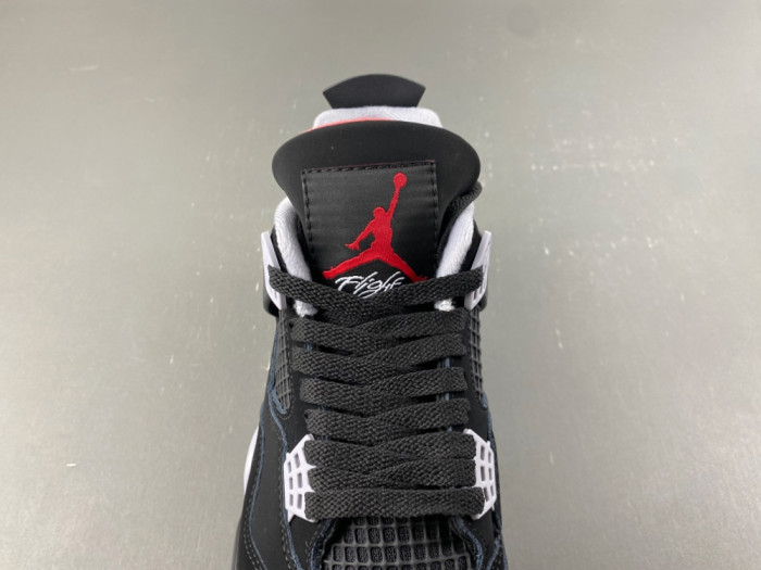 Air Jordan 4 “Bred”（2026）IX8180-001