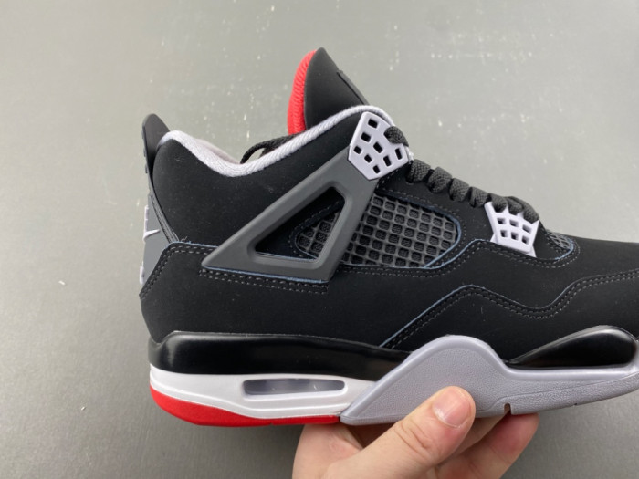 Air Jordan 4 “Bred”（2026）IX8180-001