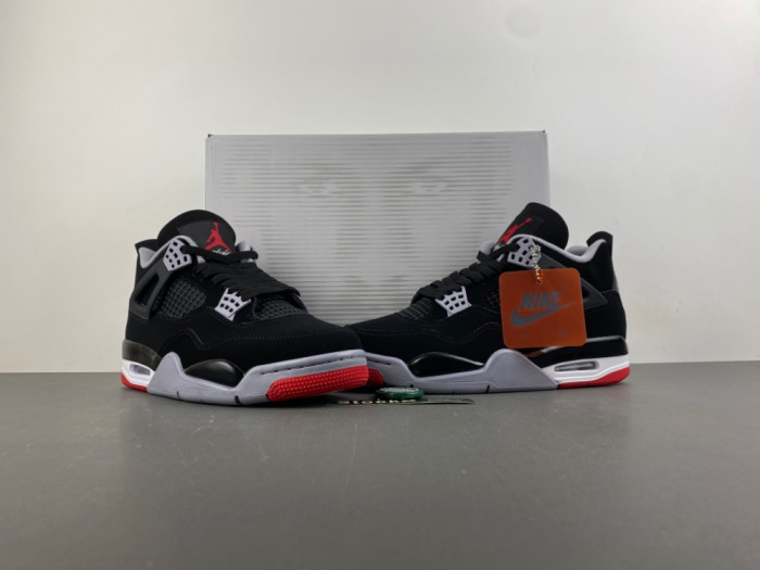 Air Jordan 4 “Bred”（2026）IX8180-001