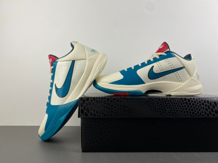 Caitlin Clark x Nike Kobe 5 Protro “Scrabble” IZ1852-100