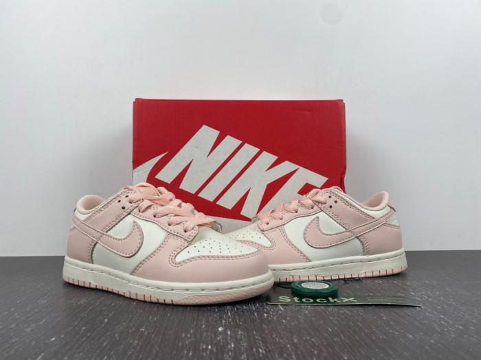 kids dunk shoes