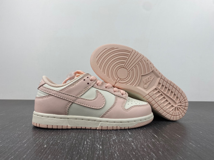 kids dunk shoes