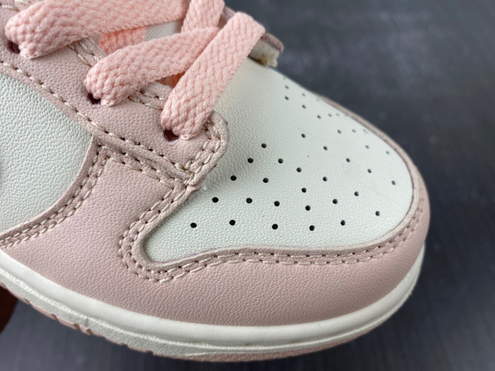 kids dunk shoes