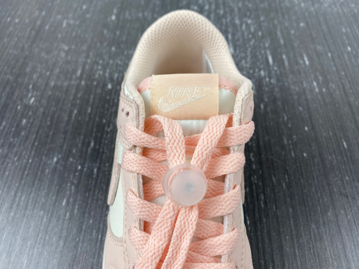 kids dunk shoes