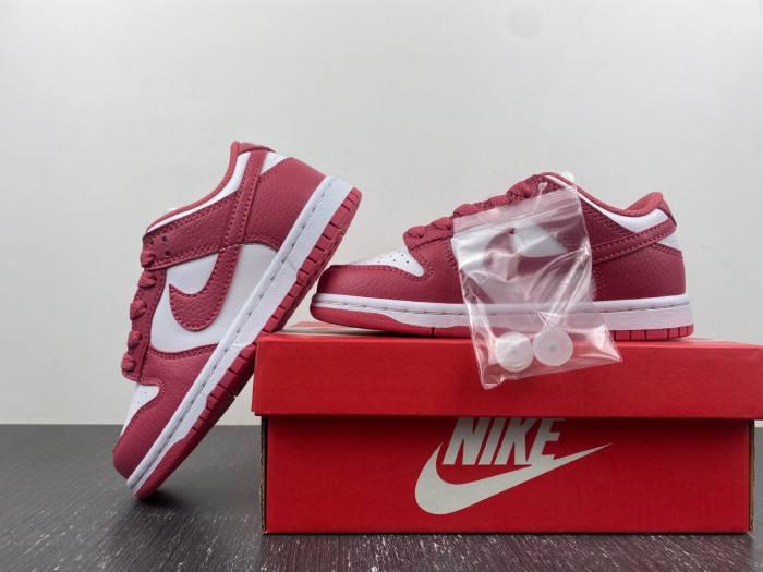 kids dunk shoes