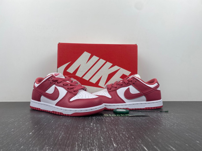 kids dunk shoes