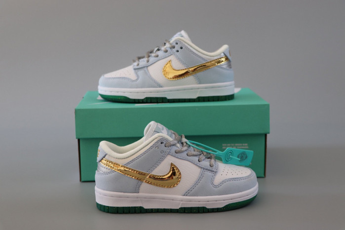 kids dunk shoes
