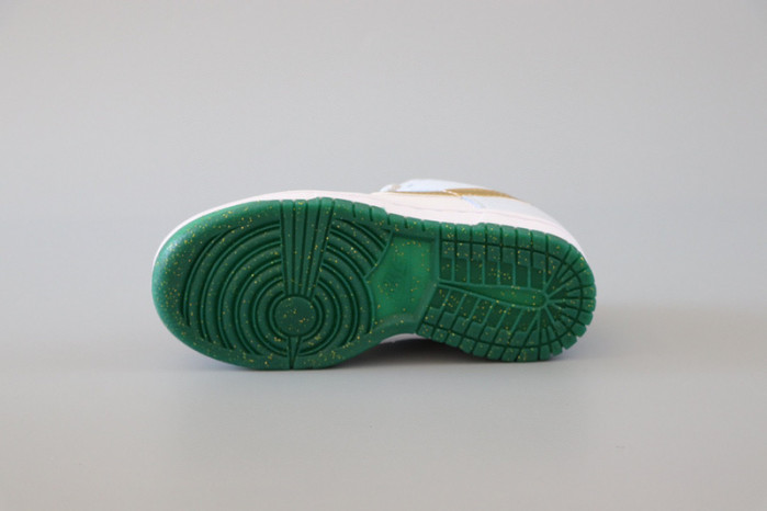 kids dunk shoes