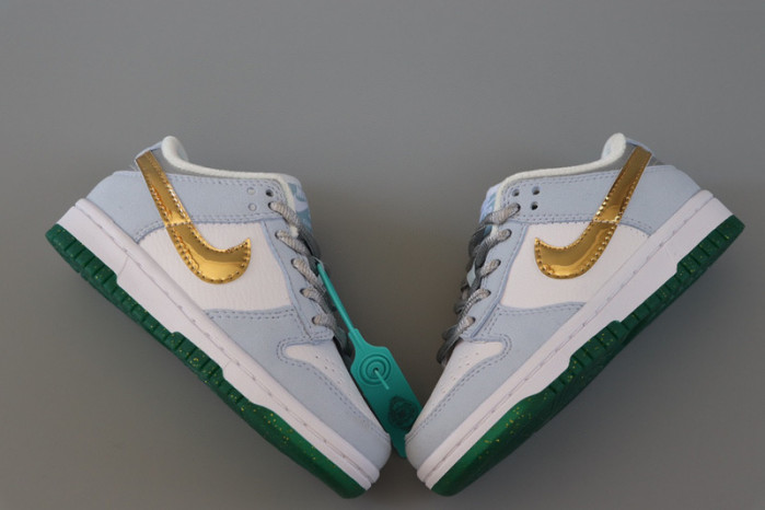 kids dunk shoes
