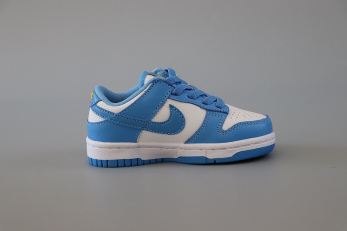 kids dunk shoes