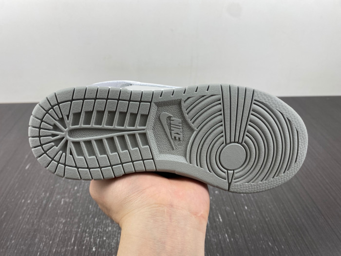 kids dunk shoes