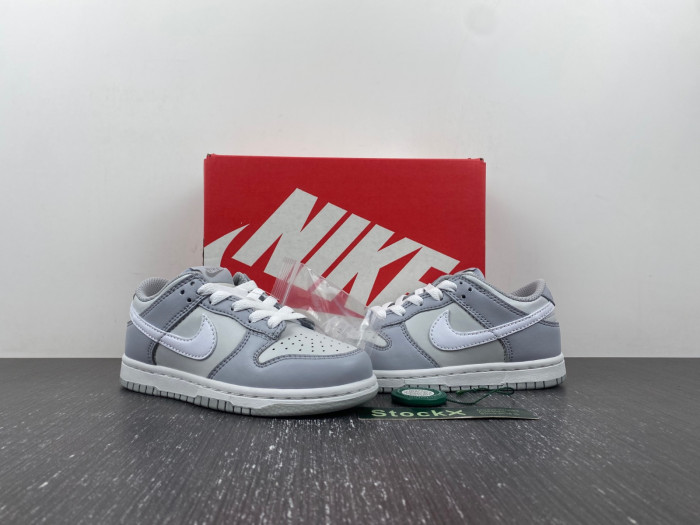 kids dunk shoes